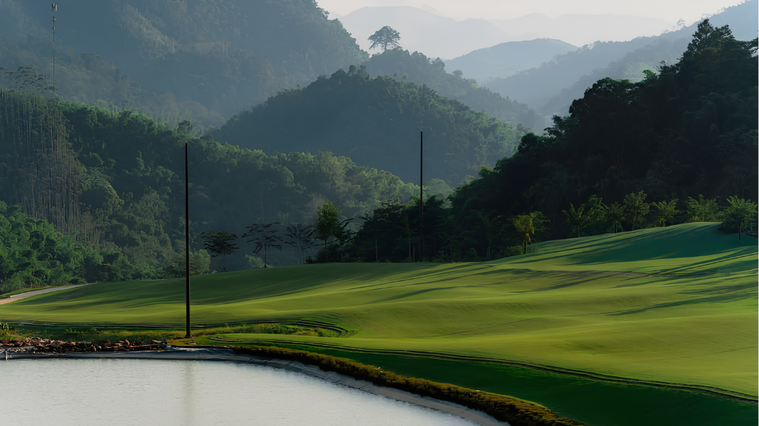 Montaña Course Hoa Binh