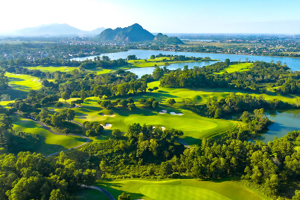 Sky Lake Resort & Golf Club