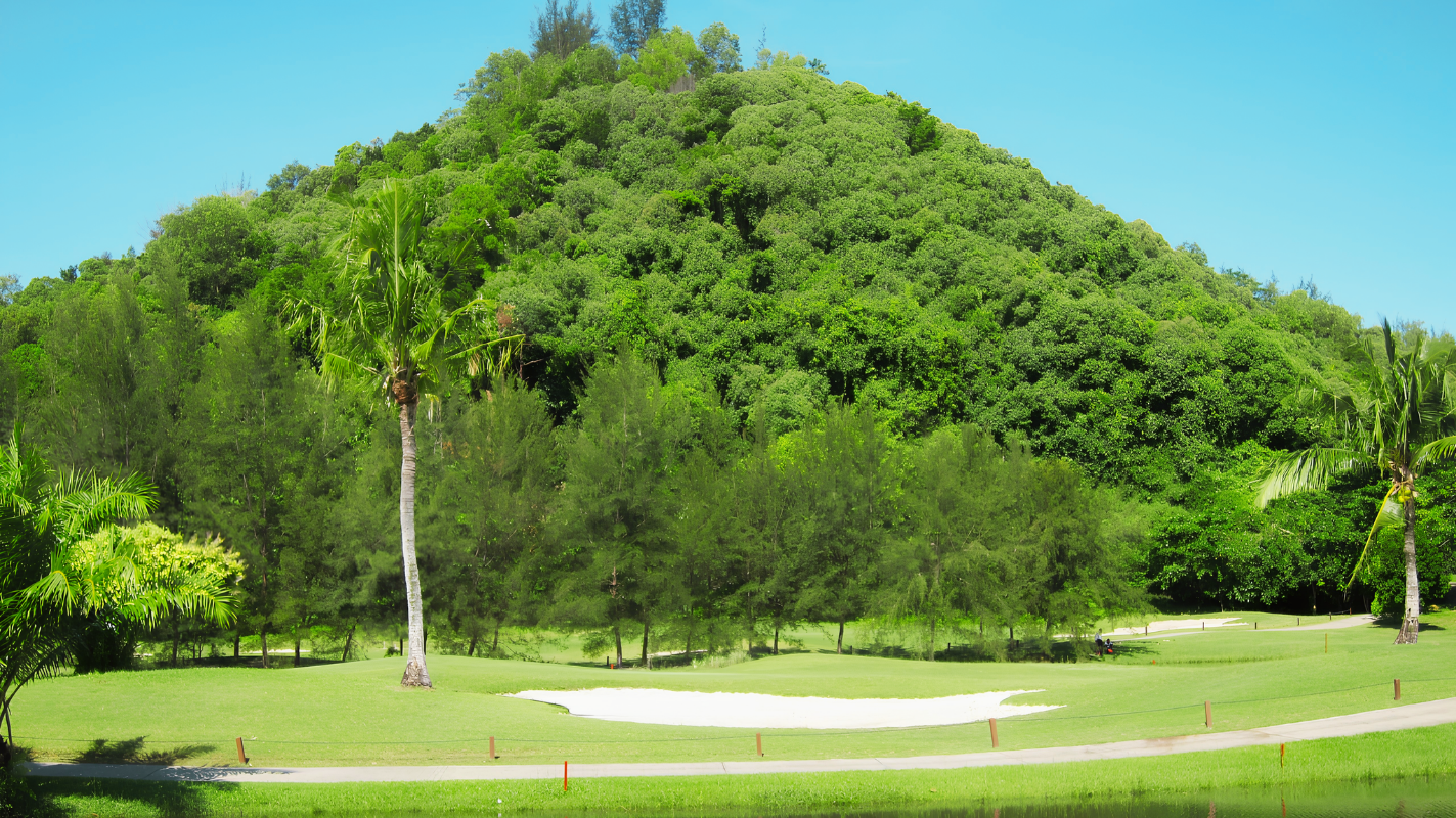 Dalit Bay Golf & Country Club