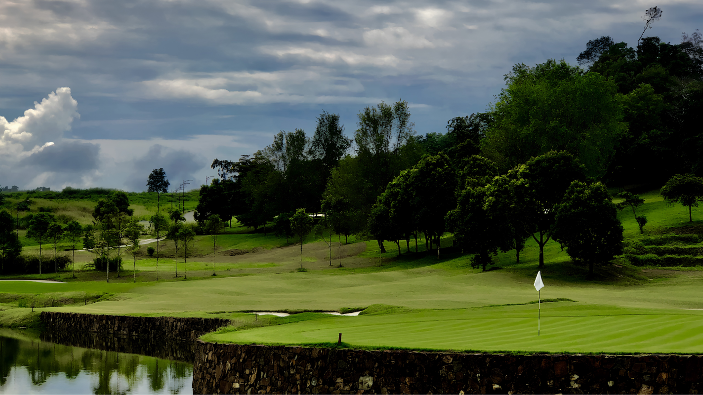 99 East Golf Club