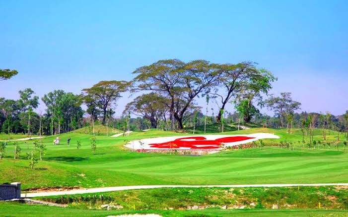 Historical Yangon Golf Mini Break