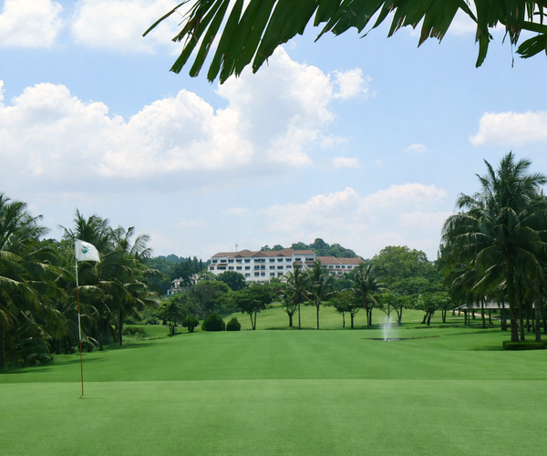 Sir James Country Club