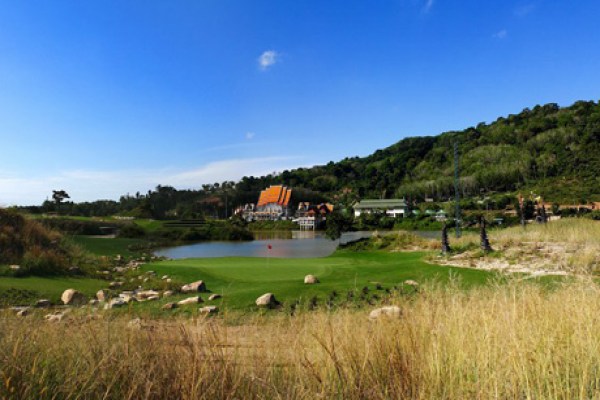 Phunaka Golf Course & Academy