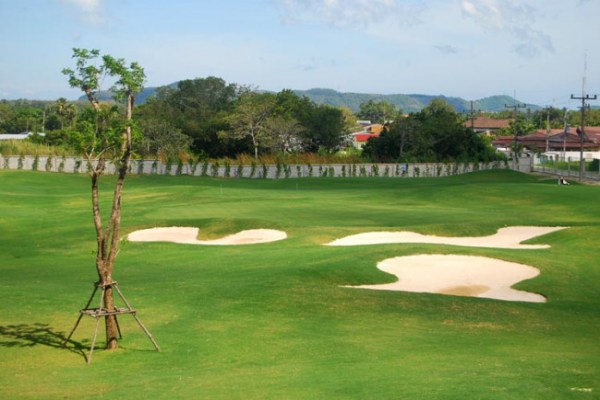 Phunaka Golf Course & Academy