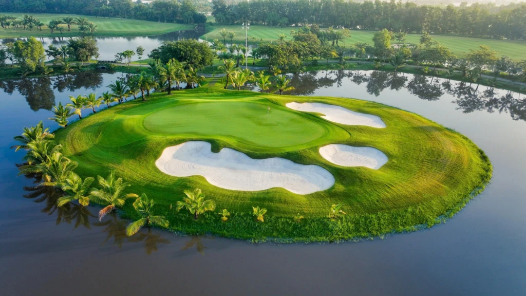West Lakes Golf & Villas