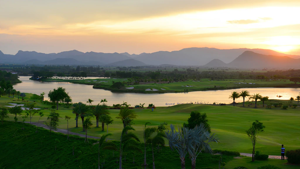 Grand Prix Golf Club
