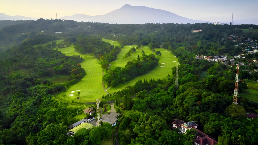 Gunung Geulis Country Club