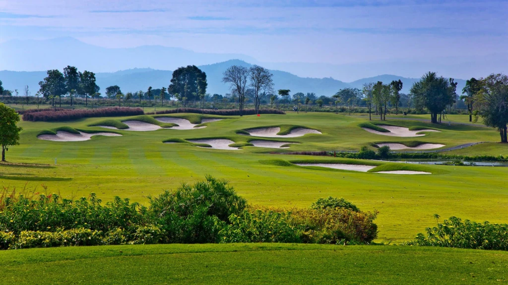 Rancho Charnvee Country Club