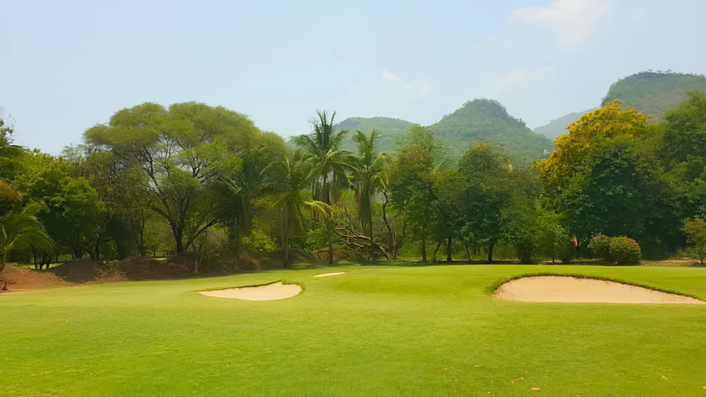 Yay Dagon Taung Golf Club