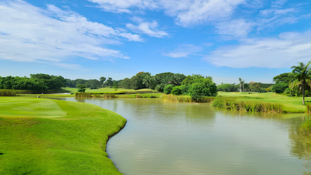 Jakarta City and Bali Beach Golf Holiday - 7D6N4R